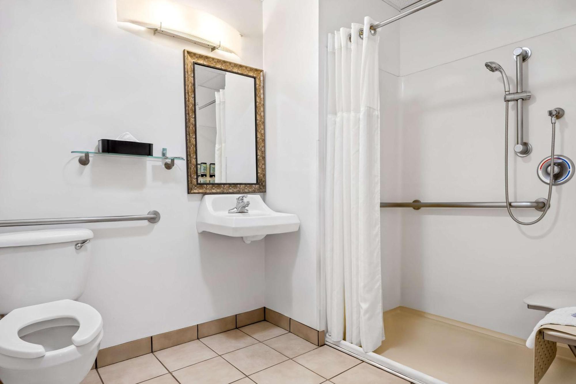 Western Liberty Hotel 3*