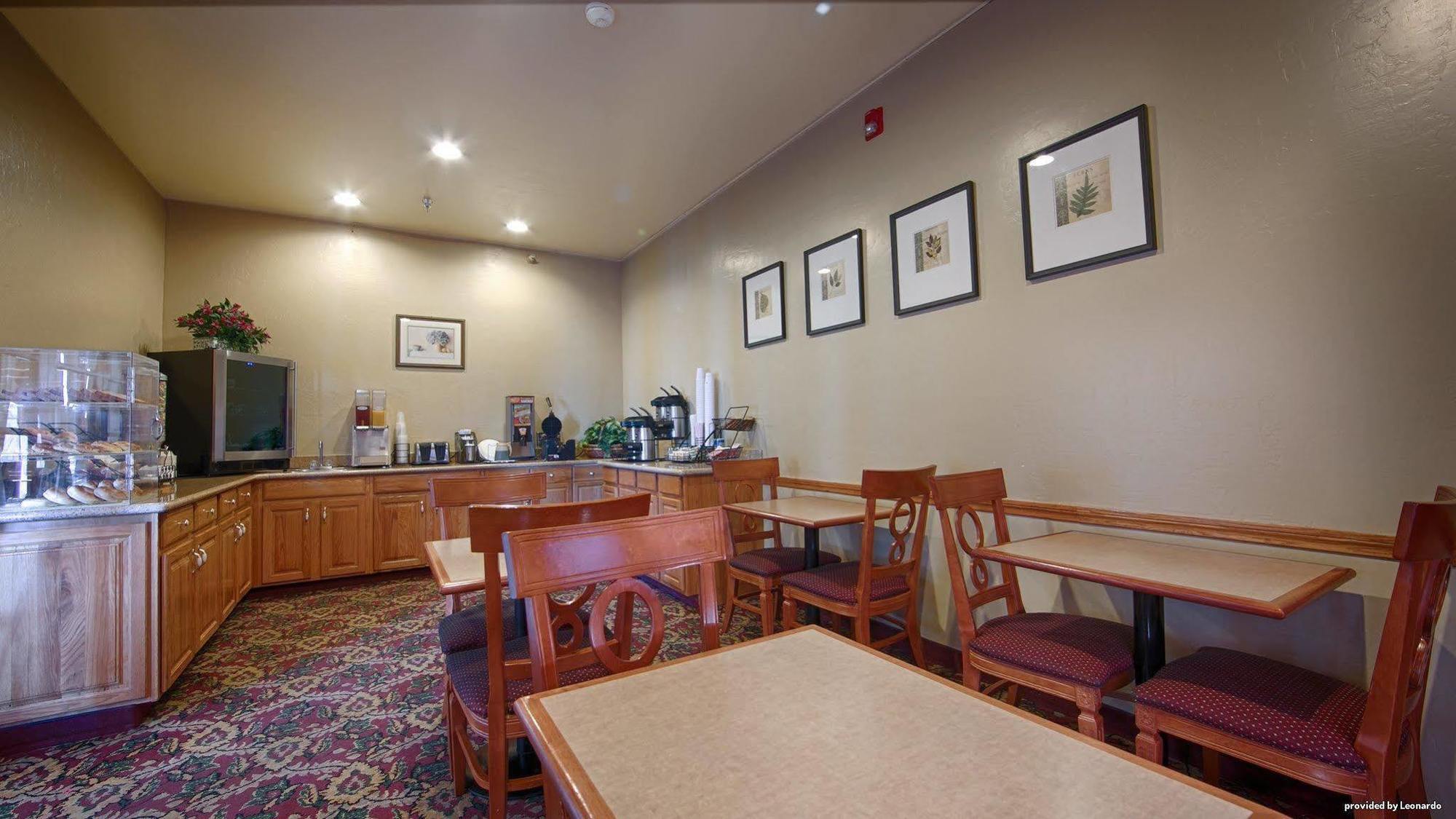 Hotel Western Liberty Delano